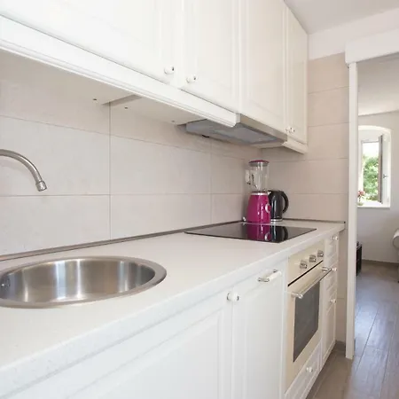 Morus Alba Apartman Split