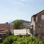 Morus Alba Апартаменты